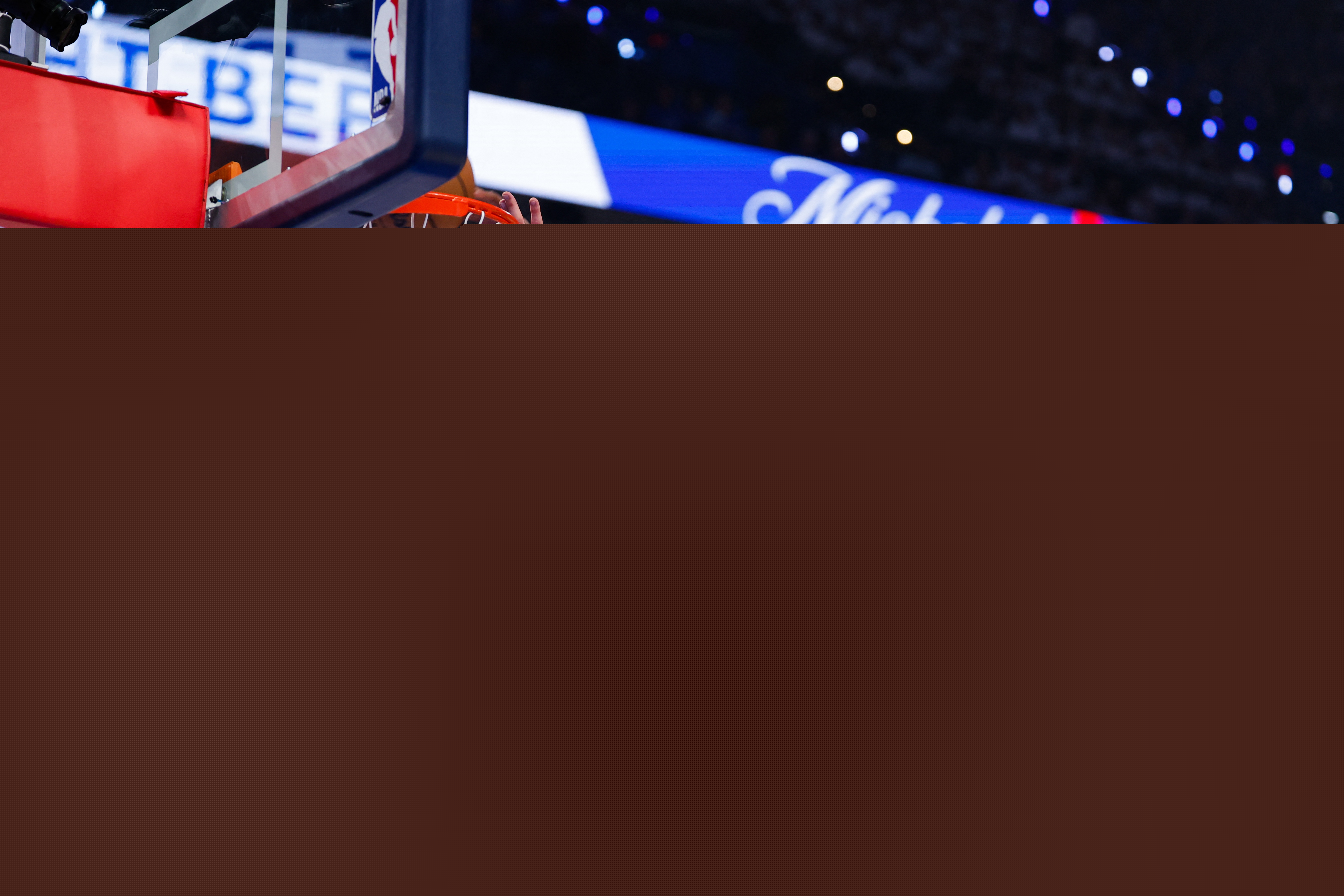 馬刺雷霆G3：ESPN預(yù)測主勝53.3% ?？怂构瓿鰬?zhàn)成疑