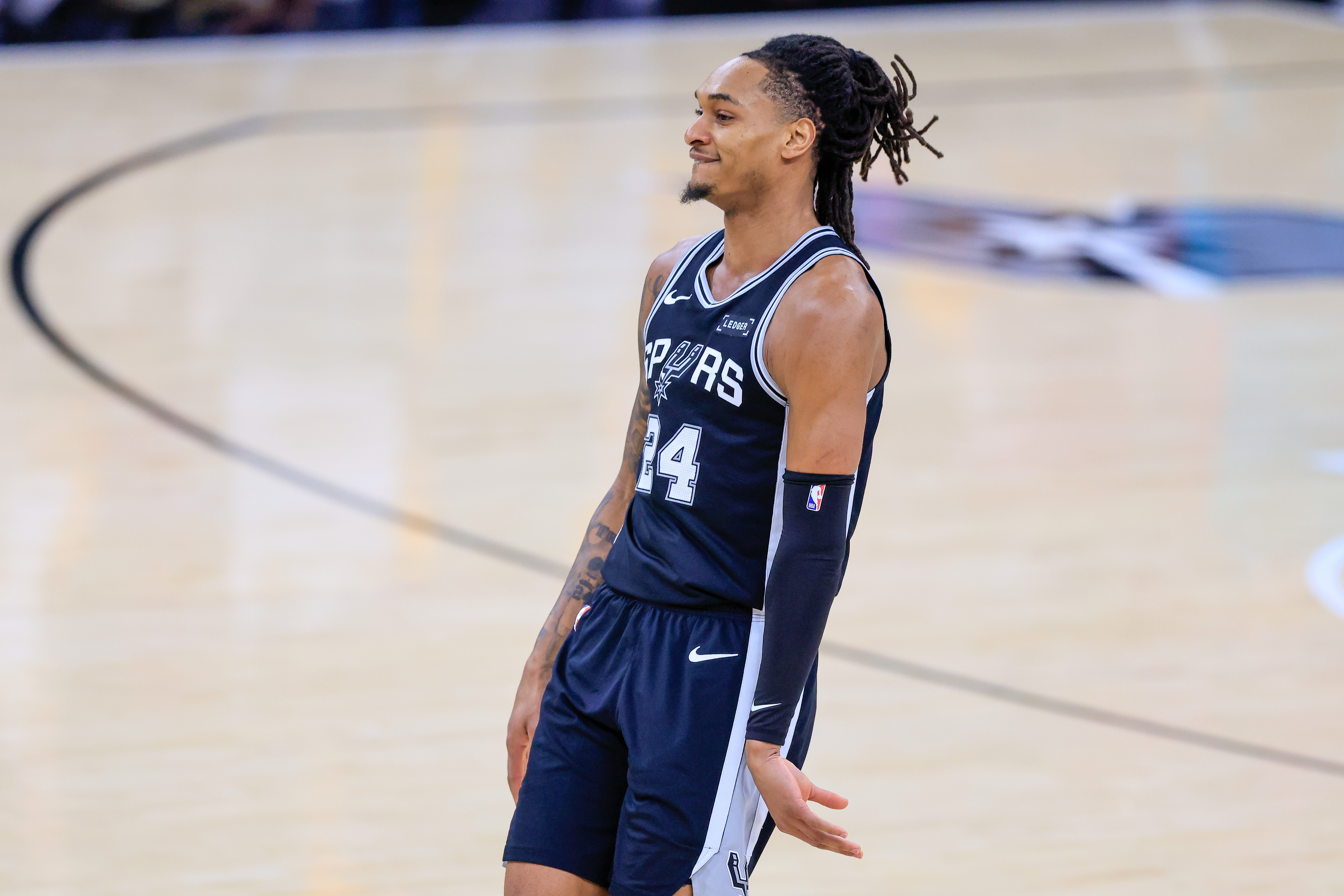 瓦塞爾：防守即取勝之道 馬刺103-82雷霆扳平2-2