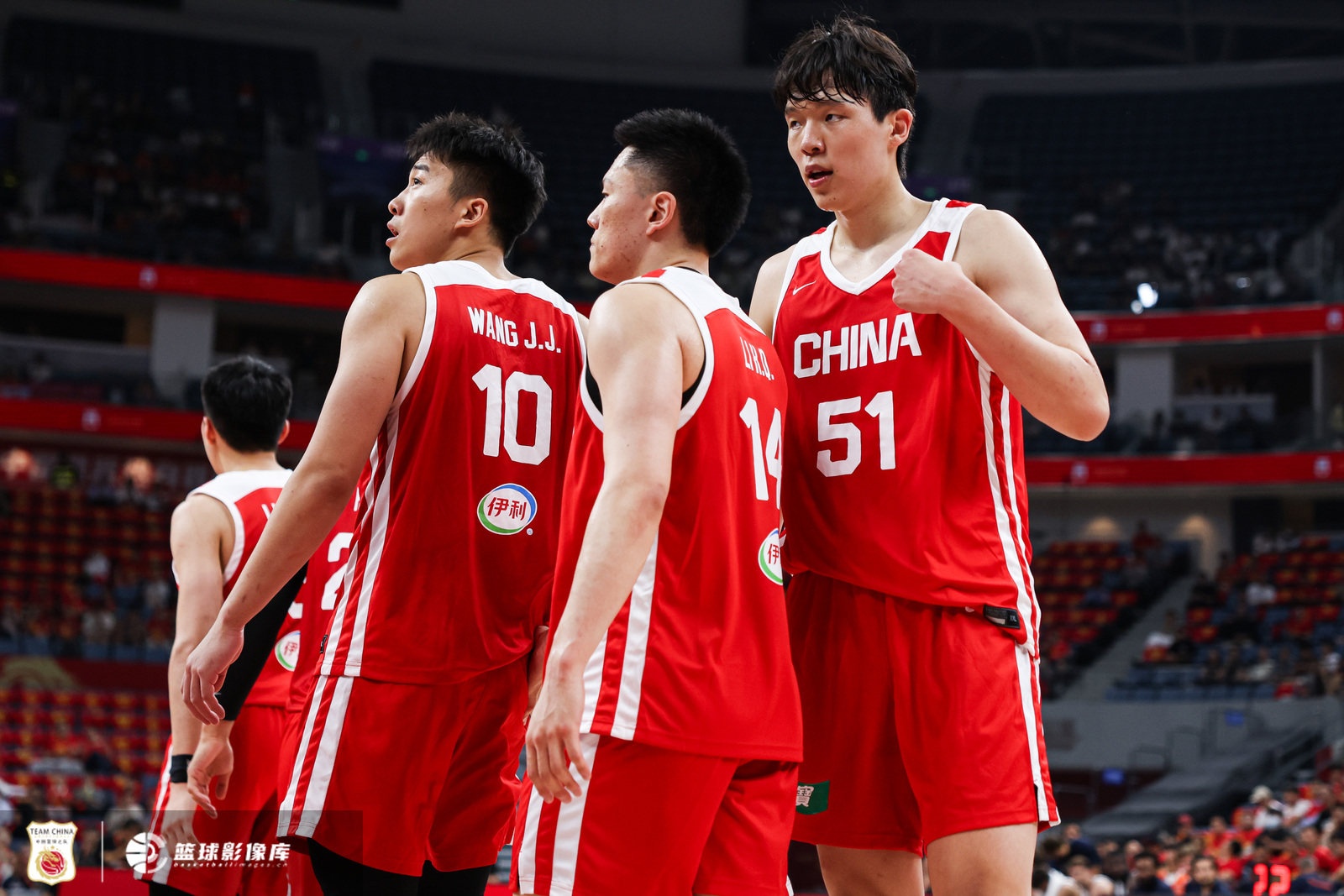 中國(guó)男籃世預(yù)賽12人名單出爐：楊瀚森王俊杰領(lǐng)銜 趙繼偉胡金秋在列