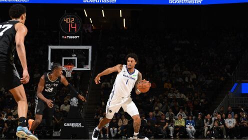 夏聯(lián)：勇士金隊98-69輕取馬刺 倫德博格11+8+2帽 李賢重11分