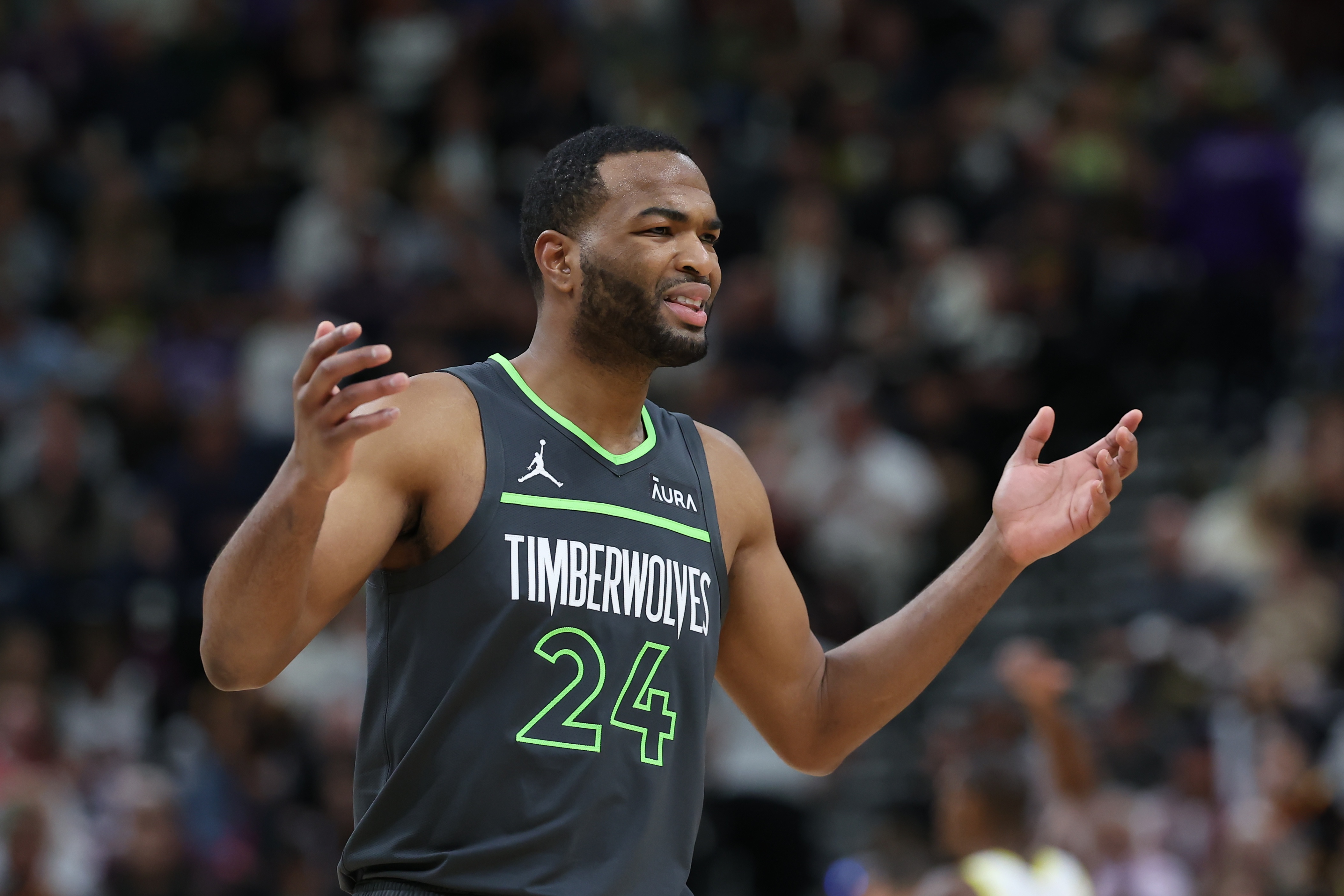 前NBA鋒線TJ·沃倫簽約巴黎男籃 合同為期一年