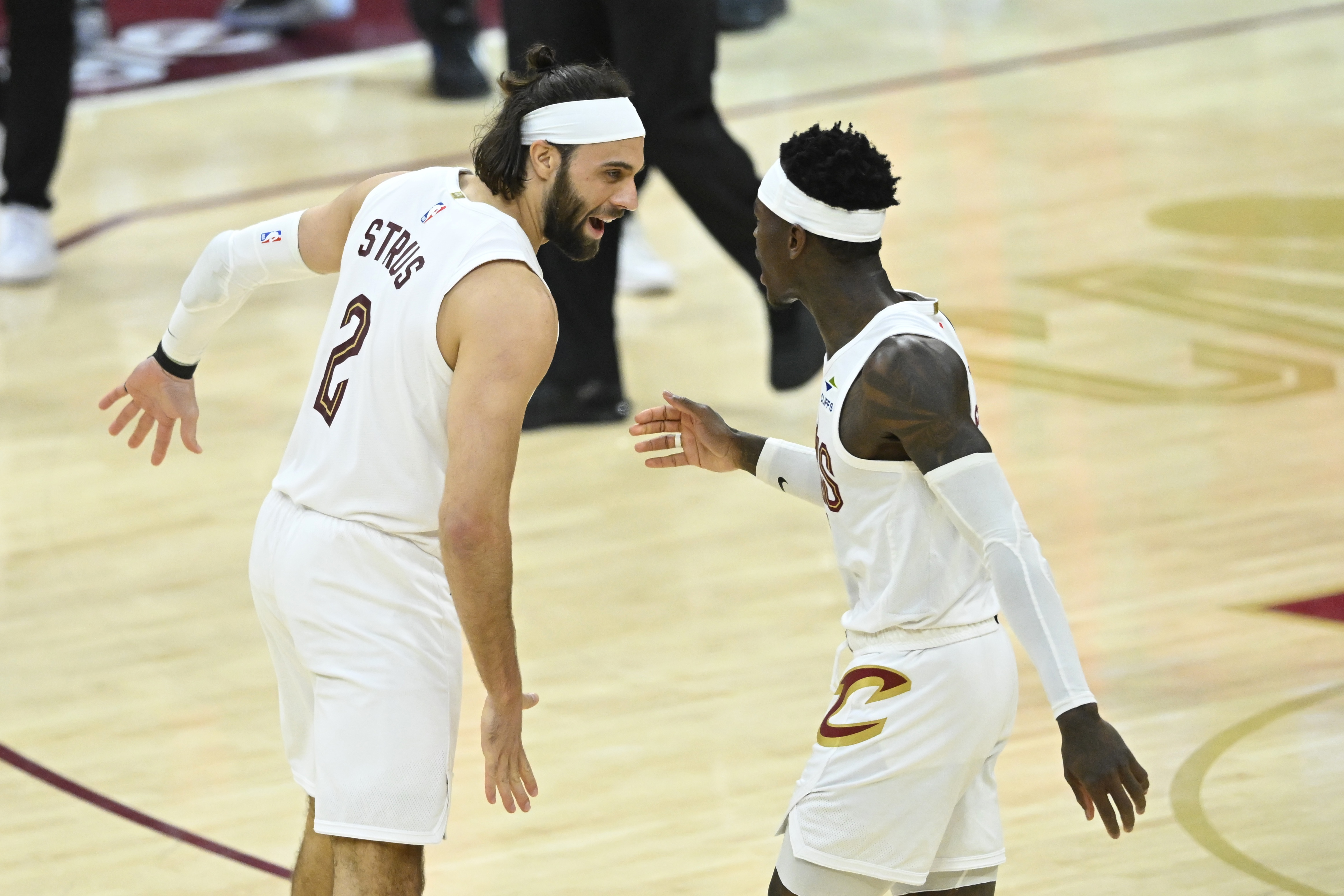 詹姆斯未定 倫納德懸停 NBA多隊(duì)陷入連鎖反應(yīng)僵局