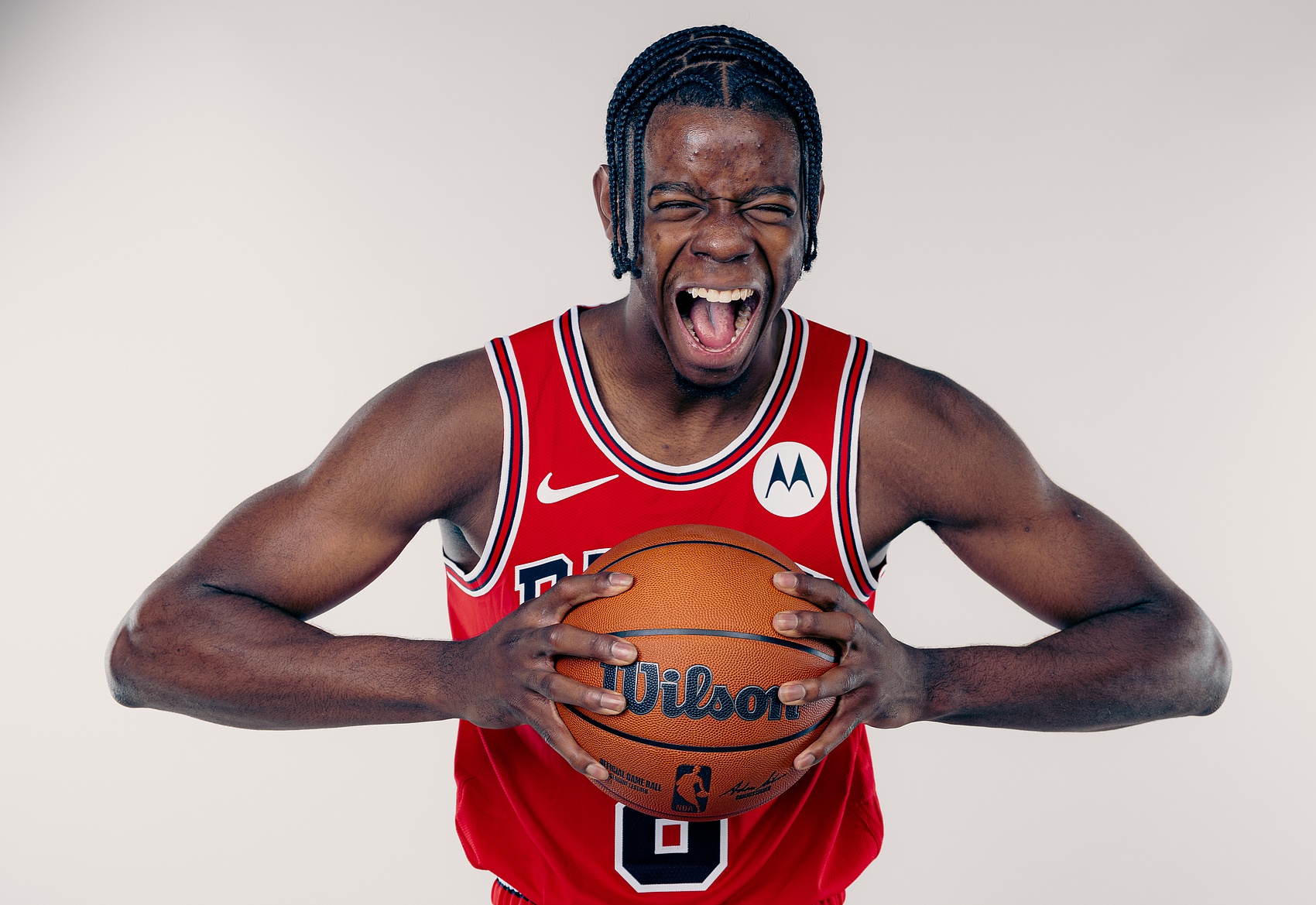詹姆斯加盟76人躍升第5，雷霆馬刺尼克斯居前三，NBA休賽期實(shí)力榜巨震