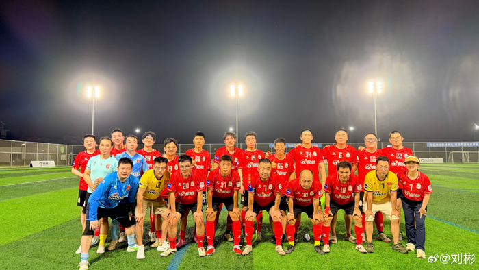 新浪1比2貝殼無(wú)緣海淀大廠聯(lián)賽四強(qiáng) 徐嵩破門(mén)陳馳失單刀
